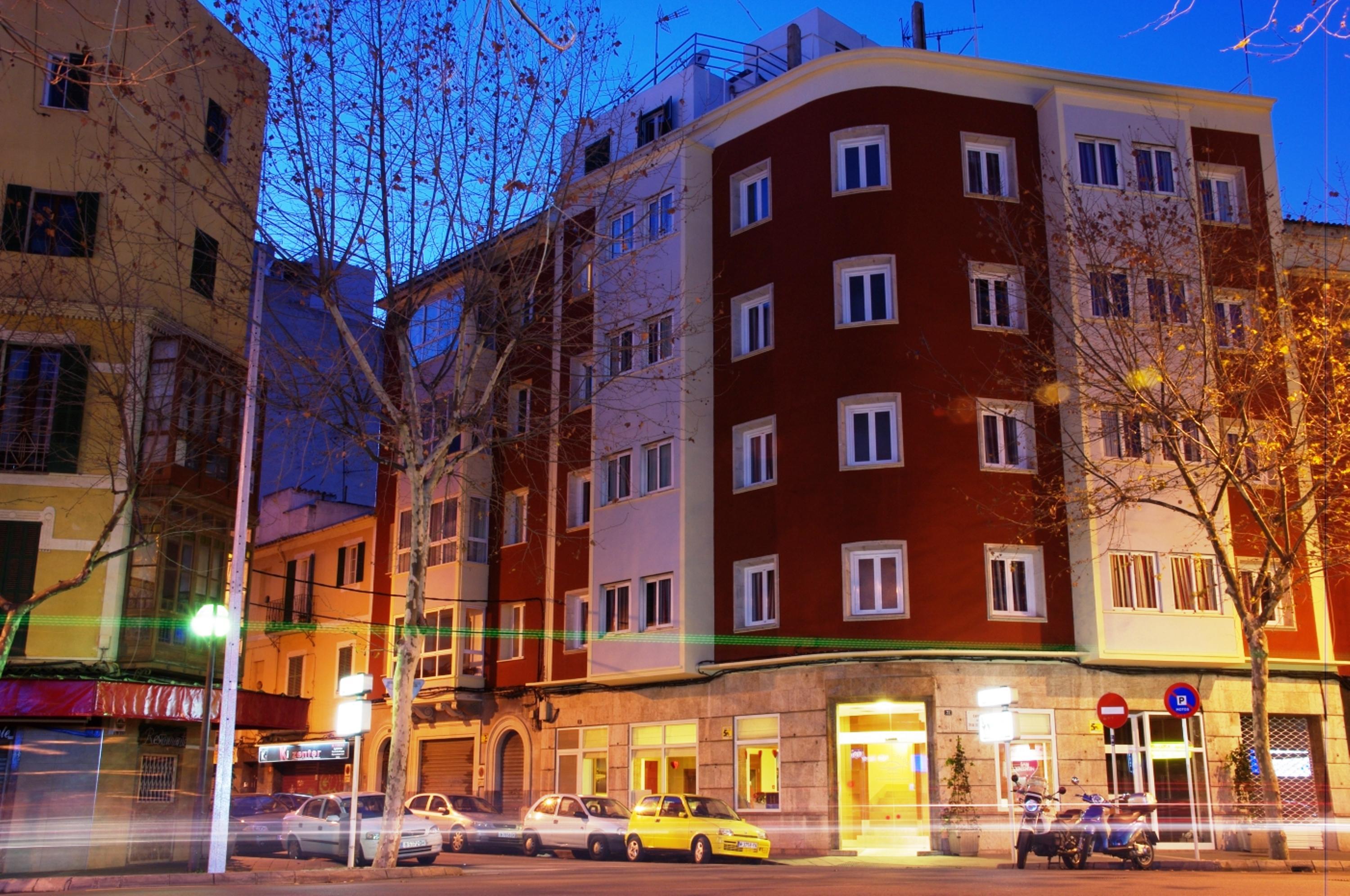 Hotel Amic Colon Пальма-де-Майорка Экстерьер фото