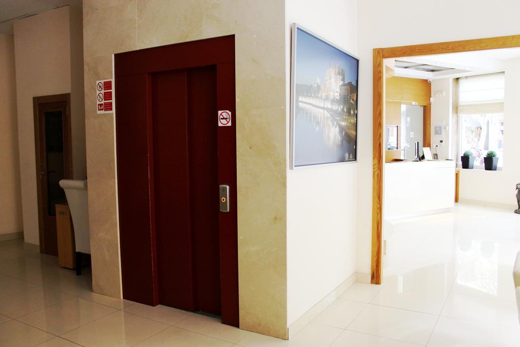 Hotel Amic Colon Пальма-де-Майорка Экстерьер фото