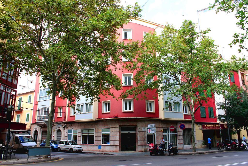 Hotel Amic Colon Пальма-де-Майорка Экстерьер фото