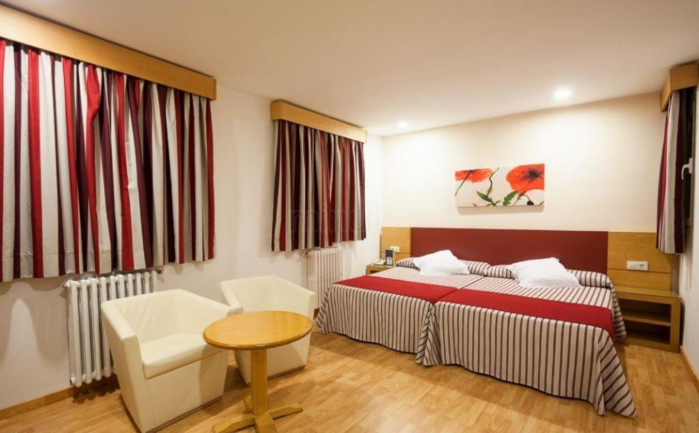 Hotel Amic Colon Пальма-де-Майорка Экстерьер фото
